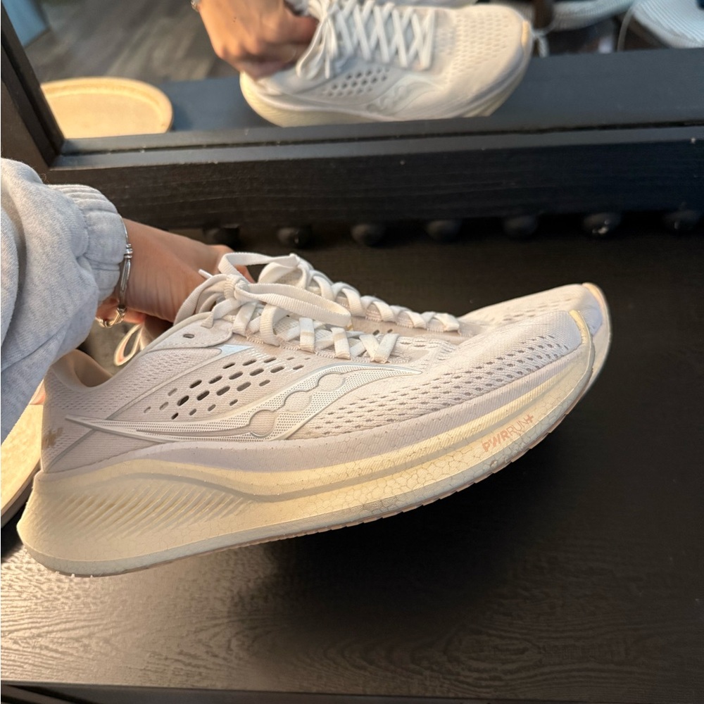 Saucony Women's Cream Athletic Shoes